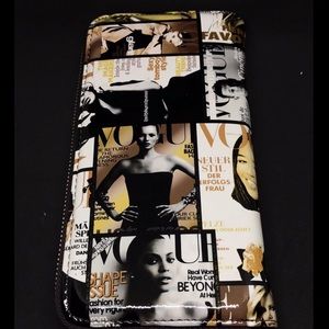Old fashion vintage vogue magazine wallet.